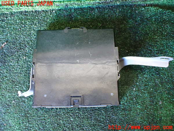 1UPJ-9235076148]ヴェルファイアハイブリッド(AYH30W)コンピューター3 中古_3