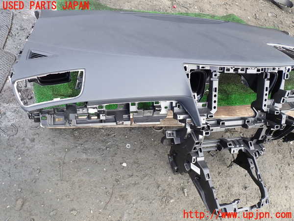 1UPJ-9235077505]ヴェルファイアハイブリッド(AYH30W)ダッシュボード 中古_3