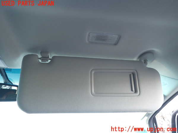 1UPJ-9235077625]ヴェルファイアハイブリッド(AYH30W)室内サンバイザー右側 中古_2