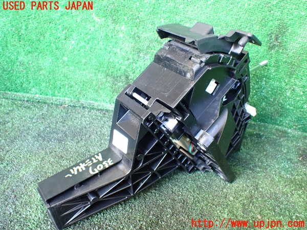 1UPJ-9235077555]ヴェルファイアハイブリッド(AYH30W)ATシフトレバー 中古_2