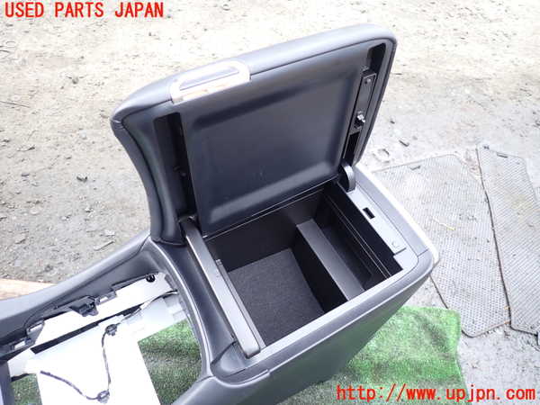 1UPJ-9235077540]ヴェルファイアハイブリッド(AYH30W)センターコンソール 中古_2