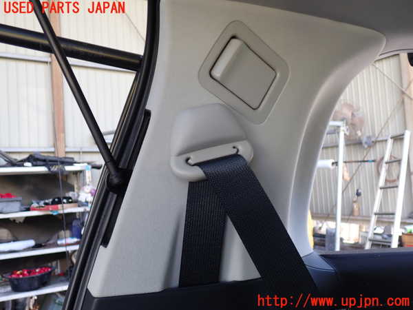 1UPJ-9235077680]ヴェルファイアハイブリッド(AYH30W)左リアピラートリム 中古_3