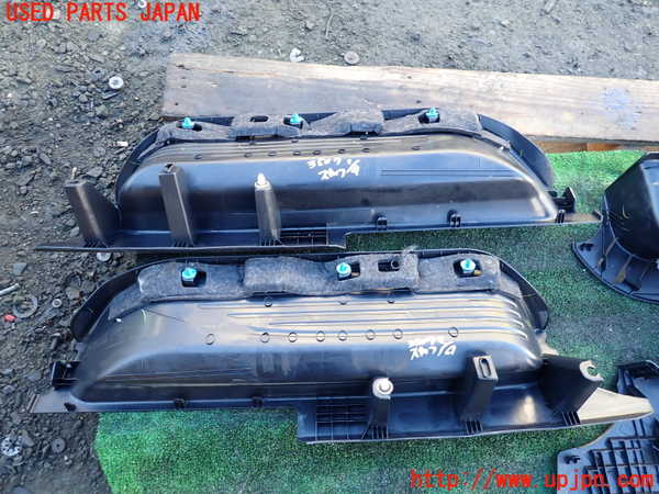 1UPJ-9235077740]ヴェルファイアハイブリッド(AYH30W)スカッフプレート 中古_4