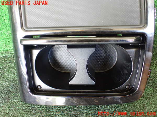 1UPJ-9235077810]ヴェルファイアハイブリッド(AYH30W)ドリンクホルダー 中古_2