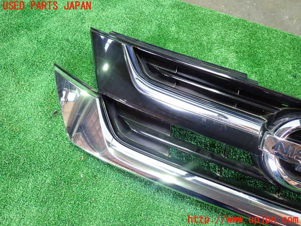 1UPJ-9235081050]セレナ(GC27)ラジエターグリル 中古_3