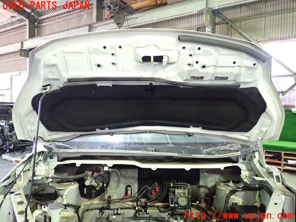 1UPJ-9235081060]セレナ(GC27)ボンネットフード 中古_4