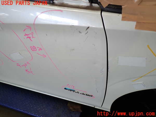1UPJ-9235081230]セレナ(GC27)右前ドア ジャンク_2