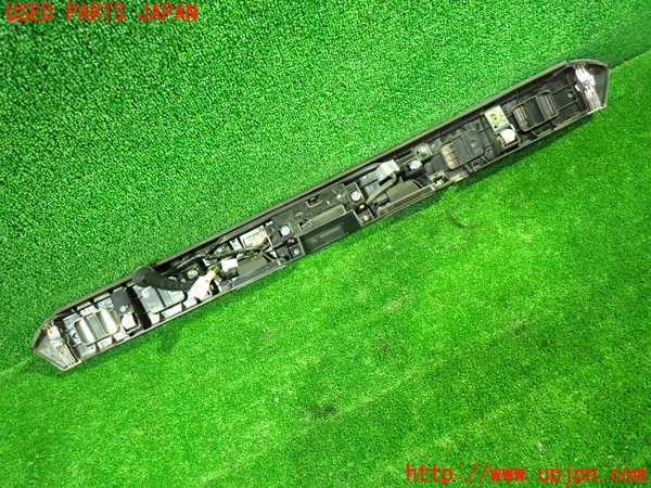 1UPJ-9235081559]セレナ(GC27)リアフィニッシャー 中古_2