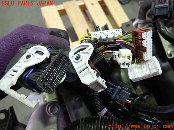 1UPJ-9235082010]セレナ(GC27)エンジン MR20DD-SM24 中古_3