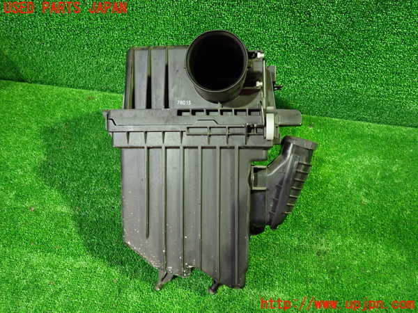 1UPJ-9235082560]セレナ(GC27)エアクリーナーボックス 中古_2