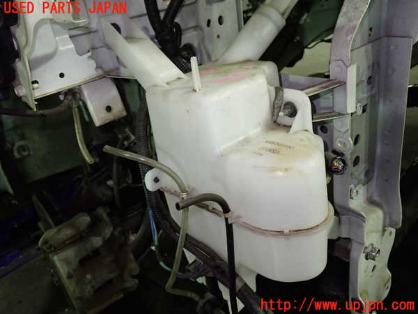1UPJ-9235086791]セレナ(GC27)ウォッシャータンク1 中古_3