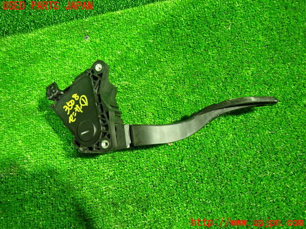 1UPJ-9235086381]セレナ(GC27)センサー1 中古_2