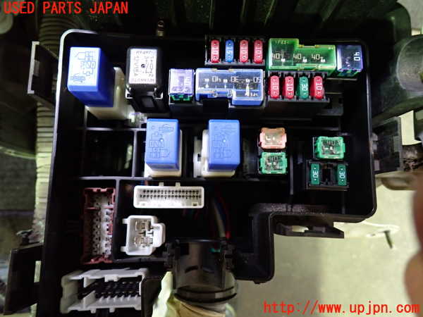 1UPJ-9235086742]セレナ(GC27)ヒューズボックス2 中古_2