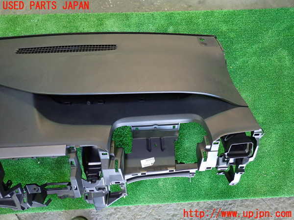 1UPJ-9235087505]セレナ(GC27)ダッシュボード 中古_2