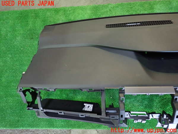 1UPJ-9235087505]セレナ(GC27)ダッシュボード 中古_3