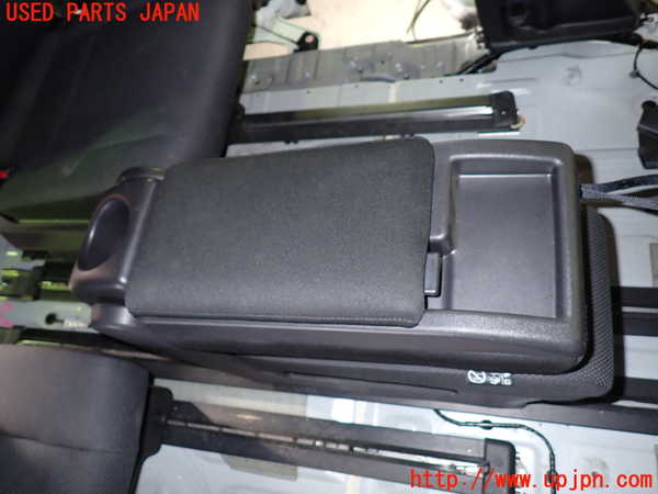 1UPJ-9235087465]セレナ(GC27)補助席 中古_4