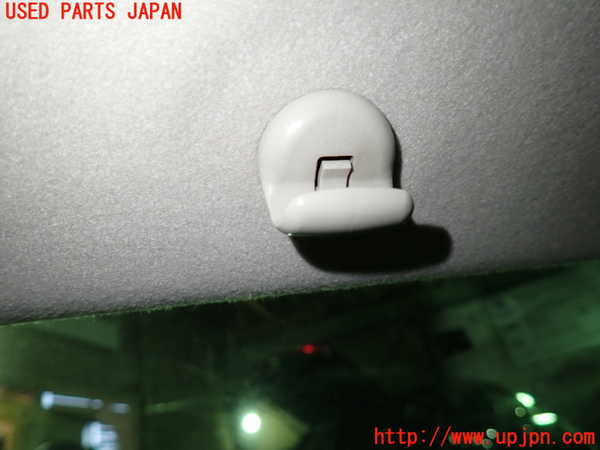 1UPJ-9235087625]セレナ(GC27)室内サンバイザー右側 中古_4