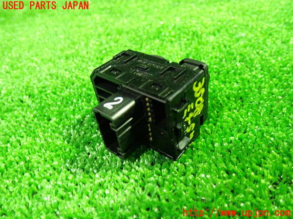 1UPJ-9235086280]セレナ(GC27)ミラースイッチ 中古_2