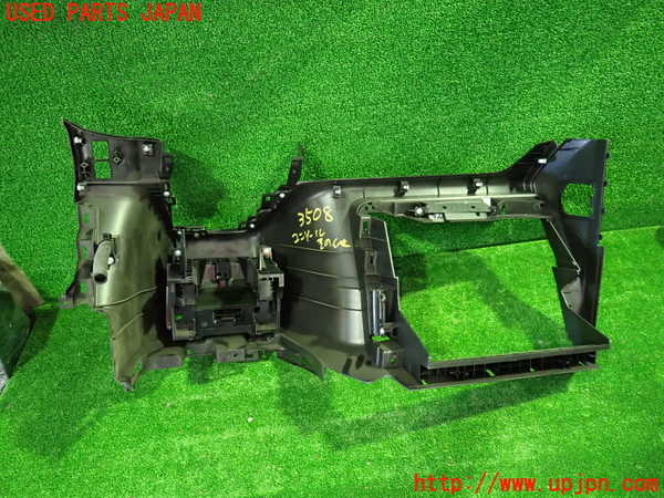 1UPJ-9235087549]セレナ(GC27)コンソール 中古_3