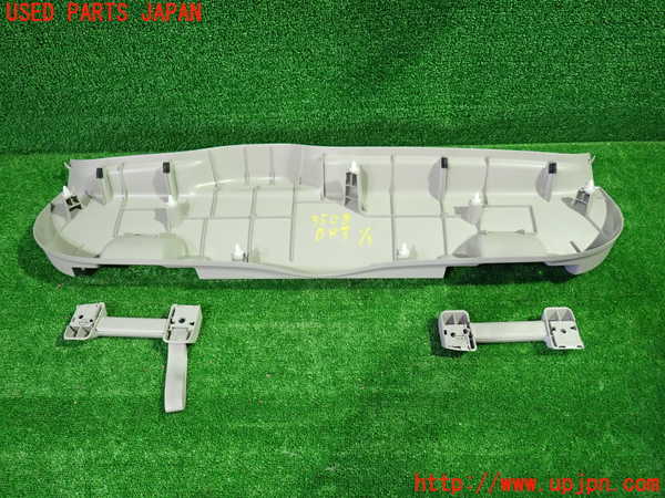 1UPJ-9235081578]セレナ(GC27)バックドア内張り 中古_2