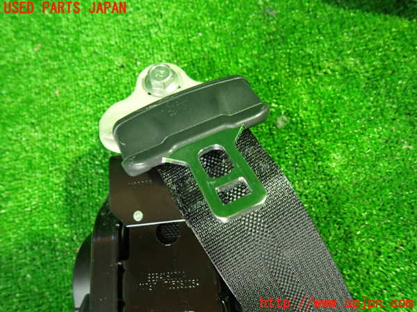 1UPJ-9235087045]セレナ(GC27)運転席シートベルト 中古_2