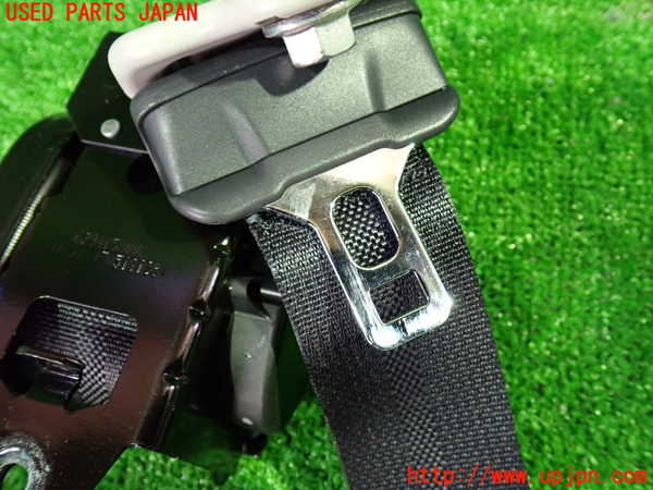 1UPJ-9235087075]セレナ(GC27)助手席シートベルト 中古_2