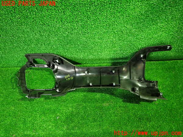 1UPJ-9235087692]セレナ(GC27)内装トリム類2 中古_2