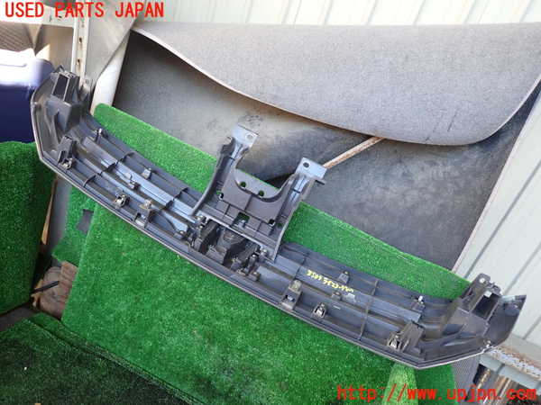 1UPJ-9235091050]ステップワゴン(RK1)ラジエターグリル 中古_2