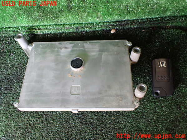 1UPJ-9235096110]ステップワゴン(RK1)エンジンコンピューター 中古_4