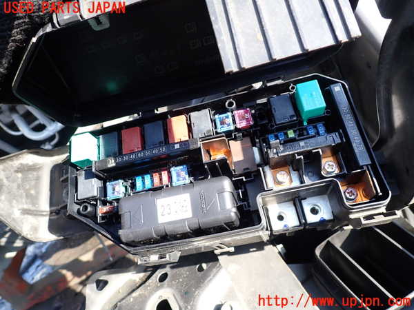1UPJ-9235096742]ステップワゴン(RK1)ヒューズボックス2 中古_2