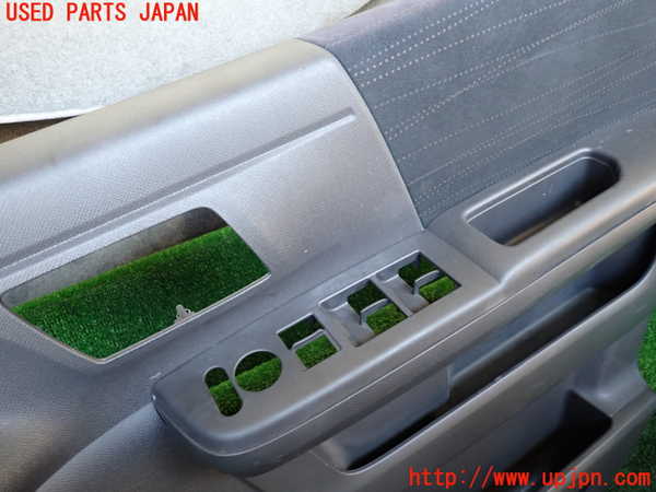 1UPJ-9235091234]ステップワゴン(RK1)右前ドア内張り 中古_2