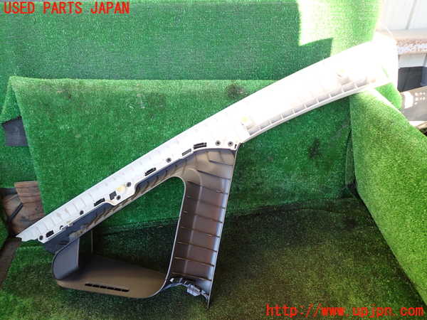 1UPJ-9235097660]ステップワゴン(RK1)左フロントピラートリム 中古_3