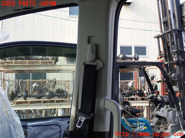 1UPJ-9235097665]ステップワゴン(RK1)右センターピラートリム 中古_2