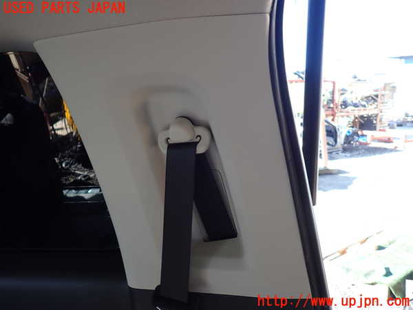 1UPJ-9235097675]ステップワゴン(RK1)右リアピラートリム 中古_3