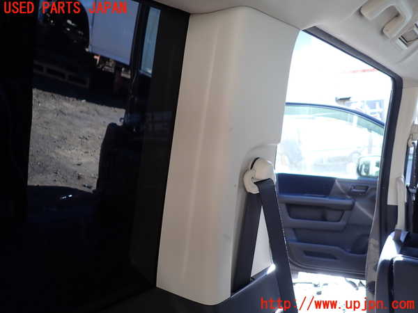 1UPJ-9235097680]ステップワゴン(RK1)左リアピラートリム 中古_2