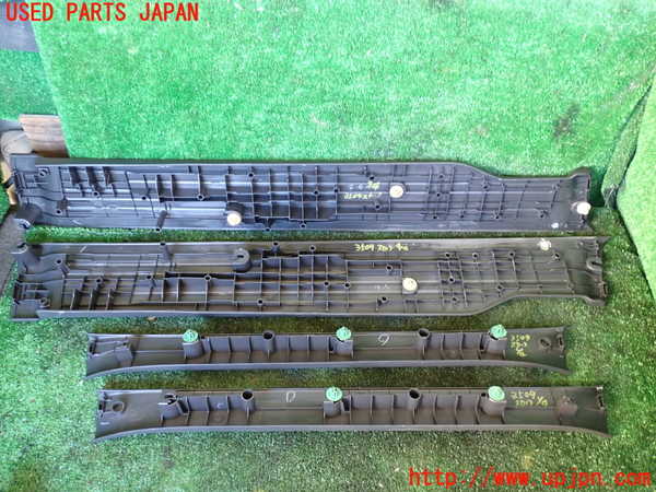 1UPJ-9235097740]ステップワゴン(RK1)スカッフプレート 中古_2