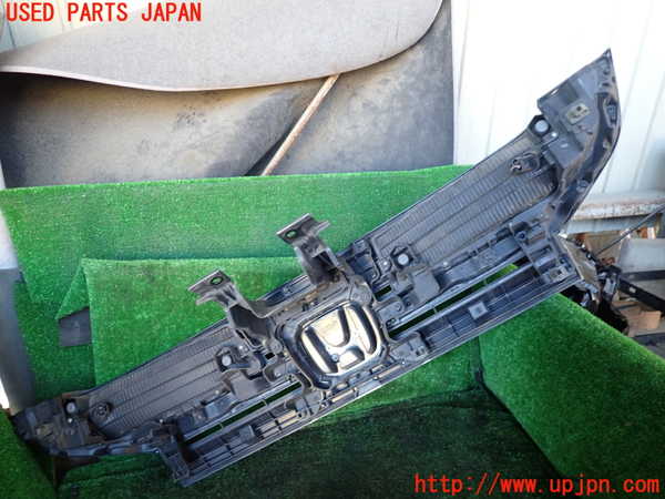 1UPJ-9235101050]ステップワゴン スパーダ(RK5)ラジエターグリル 中古_3