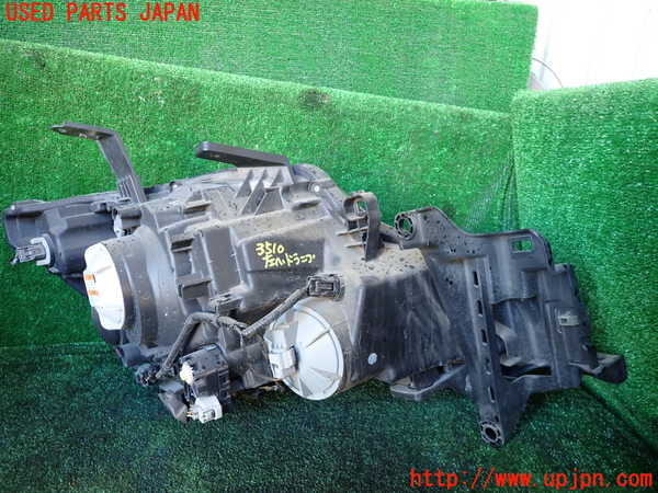 1UPJ-9235101132]ステップワゴン スパーダ(RK5)左ヘッドライト HID 中古_3