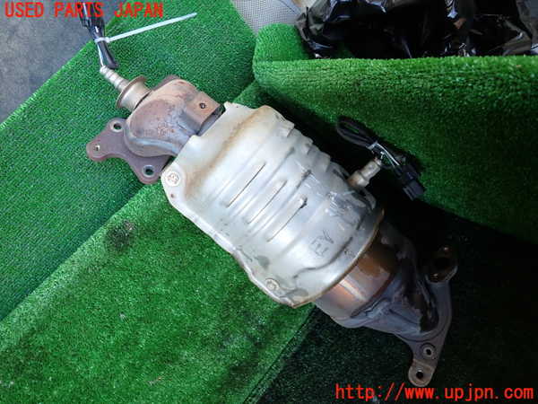 1UPJ-9235102041]ステップワゴン スパーダ(RK5)エキマニ1 触媒 マニバーター 中古_2