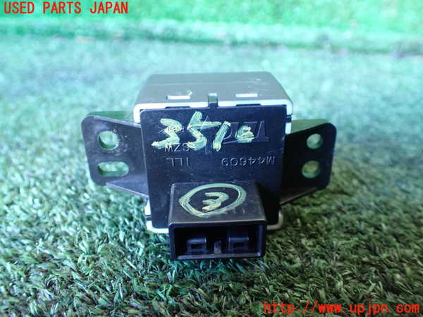 1UPJ-9235106308]ステップワゴン スパーダ(RK5)スイッチ3 (SEL RESET) 中古_2