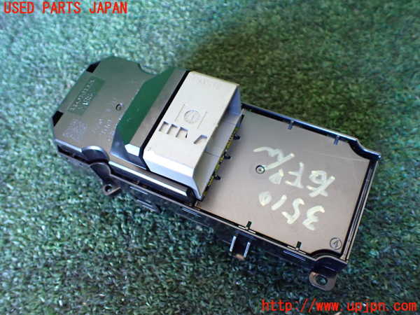 1UPJ-9235106240]ステップワゴン スパーダ(RK5)右前パワーウィンドウスイッチ 中古_2