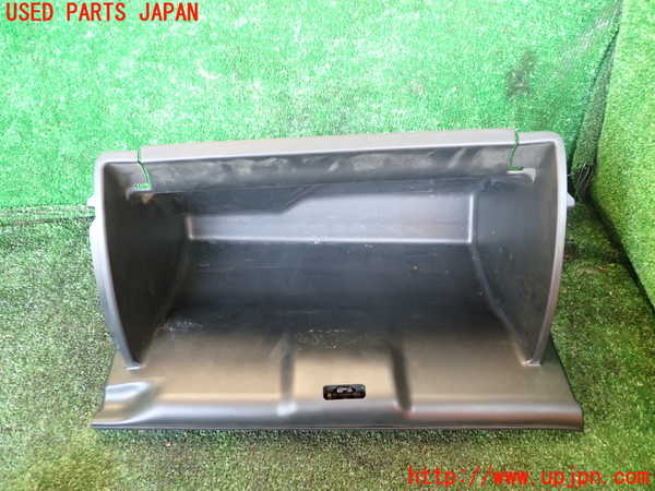 1UPJ-9235107516]ステップワゴン スパーダ(RK5)グローブボックス1 中古_3