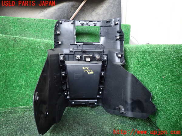 1UPJ-9235107549]ステップワゴン スパーダ(RK5)コンソール 中古_4