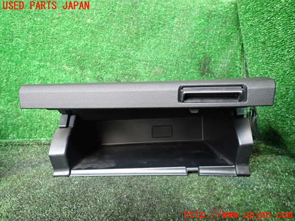 1UPJ-9235107841]ステップワゴン スパーダ(RK5)小物入れ1 中古_2