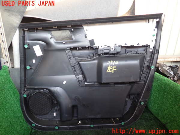 1UPJ-9235101264]ステップワゴン スパーダ(RK5)左前ドア内張り 中古_4