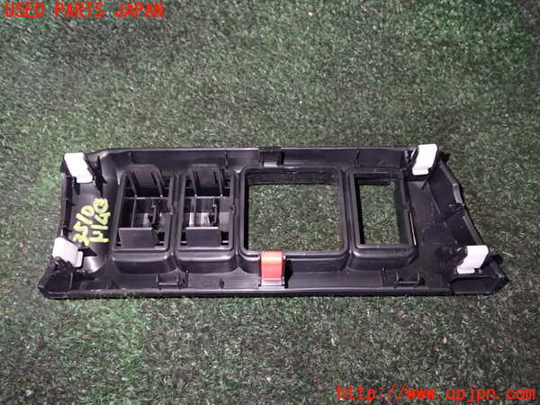 1UPJ-9235107692]ステップワゴン スパーダ(RK5)内装トリム類2 中古_2