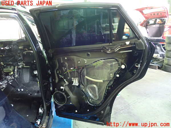 1UPJ-9235111290]ハリアー(MXUA80)右後ドア (ジャンク品) 中古(43R-00150 M2V3)_5