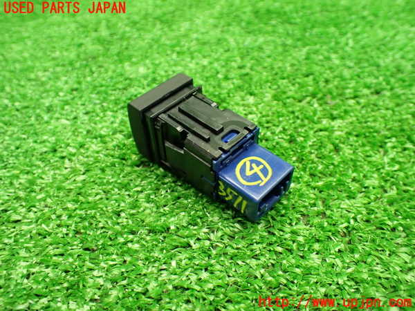1UPJ-9235116309]ハリアー(MXUA80)スイッチ4 (ODO TRIP) 中古_3