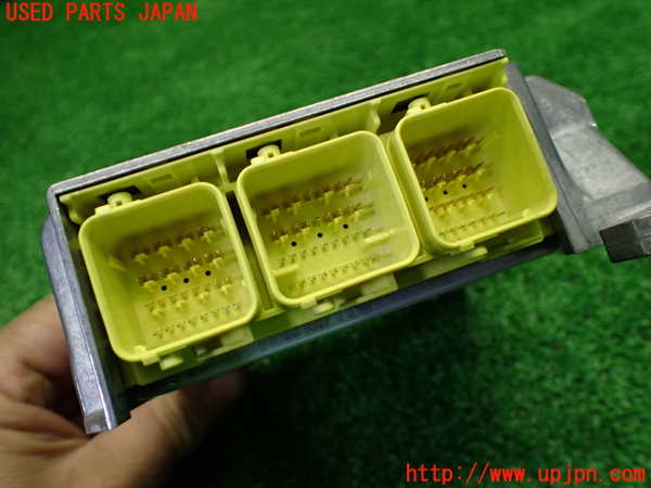 1UPJ-9235116145]ハリアー(MXUA80)エアバッグコンピューター (展開済)(ジャンク品) 中古_3