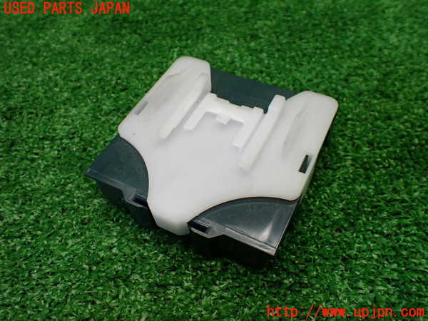 1UPJ-9235116148]ハリアー(MXUA80)コンピューター3 (CLEARANCE SONAR) 中古_2